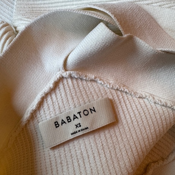 Aritzia Babaton White Criss Cross Top - Picture 3 of 3